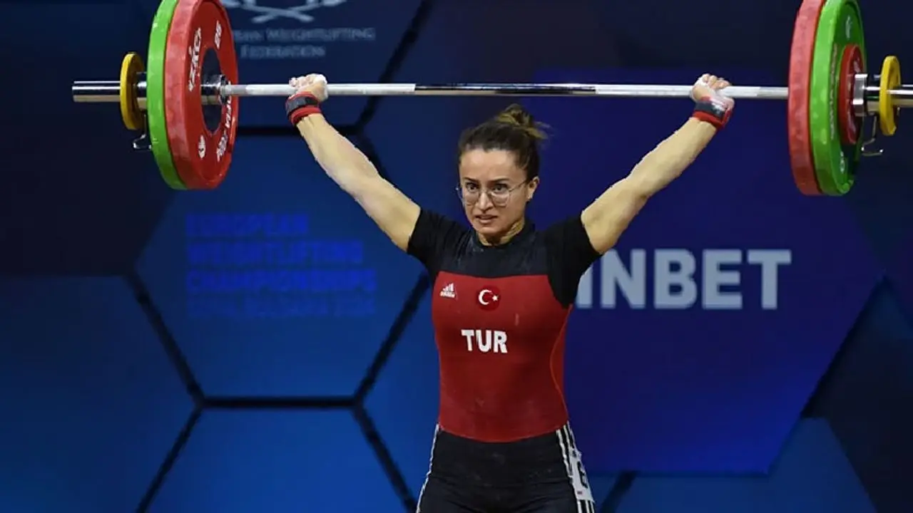 Kişinev’de Tarih Yazıldı! Aysel Özkan’dan Türkiye’ye Altın ve Gümüş Madalya 2