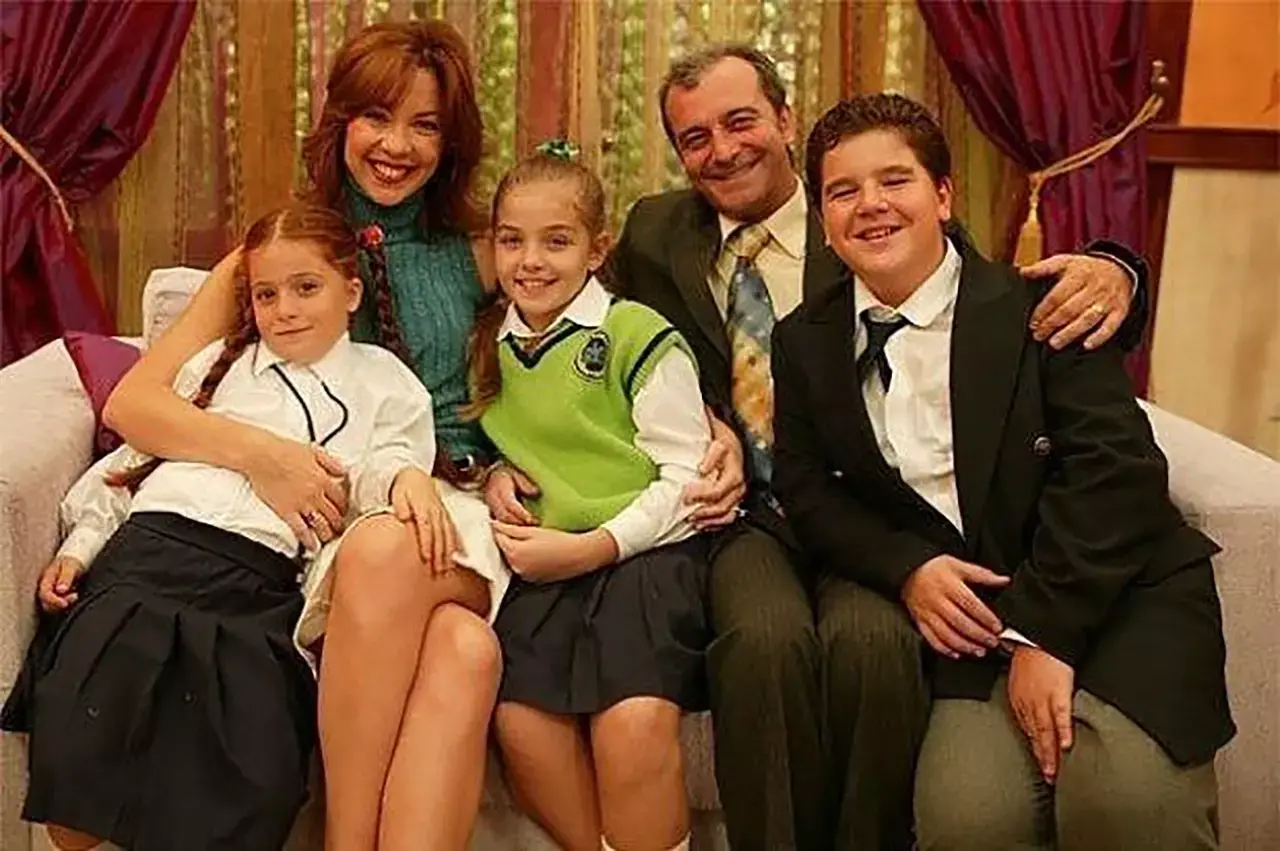 22 Yıl Sonra Yeniden: Sihirli Annem Kadrosu Film İçin Bir Araya Geldi 3