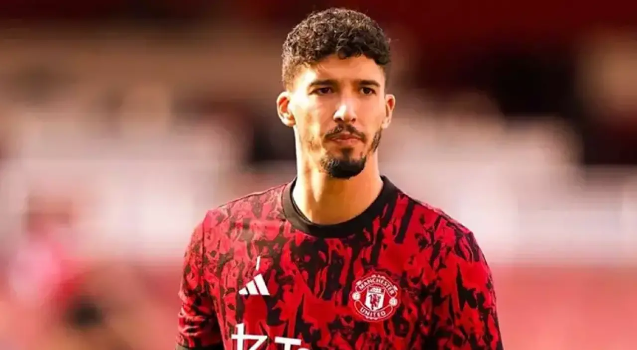 Altay Bayındır İçin Kritik Maç! Manchester United Kaleyi Ona Emanet Ediyor 2