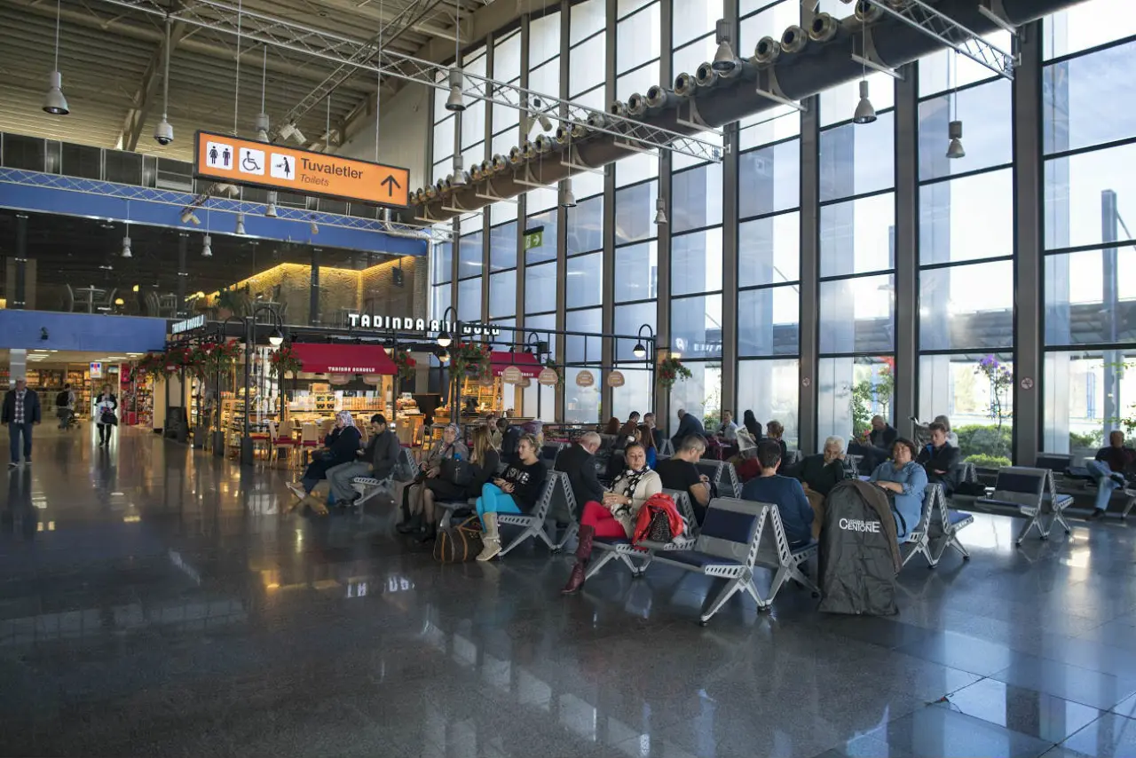 Havaalanlarında Yeni Dönem! Biniş Kartı ve Check-in Yerini Yüz Tanımaya Bırakıyor 2
