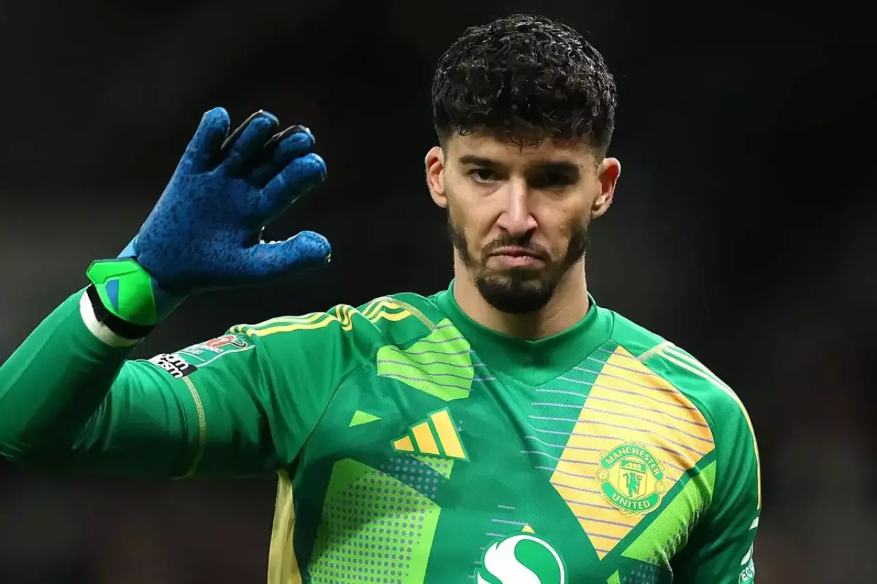 Altay Bayındır İçin Kritik Maç! Manchester United Kaleyi Ona Emanet Ediyor 1