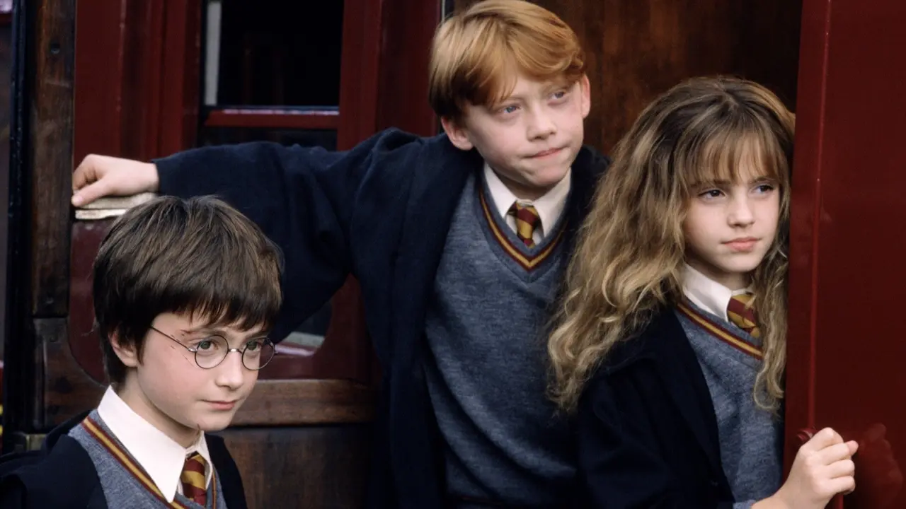Dumbledore’dan Snape’e! Yeni Harry Potter Dizisinde Kim Hangi Rolde? 2