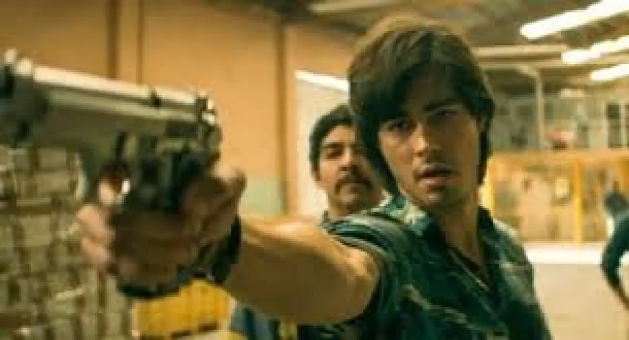 Narcos: Mexico Yıldızından Kötü Haber! Manuel Masalva Yoğun Bakımda 1