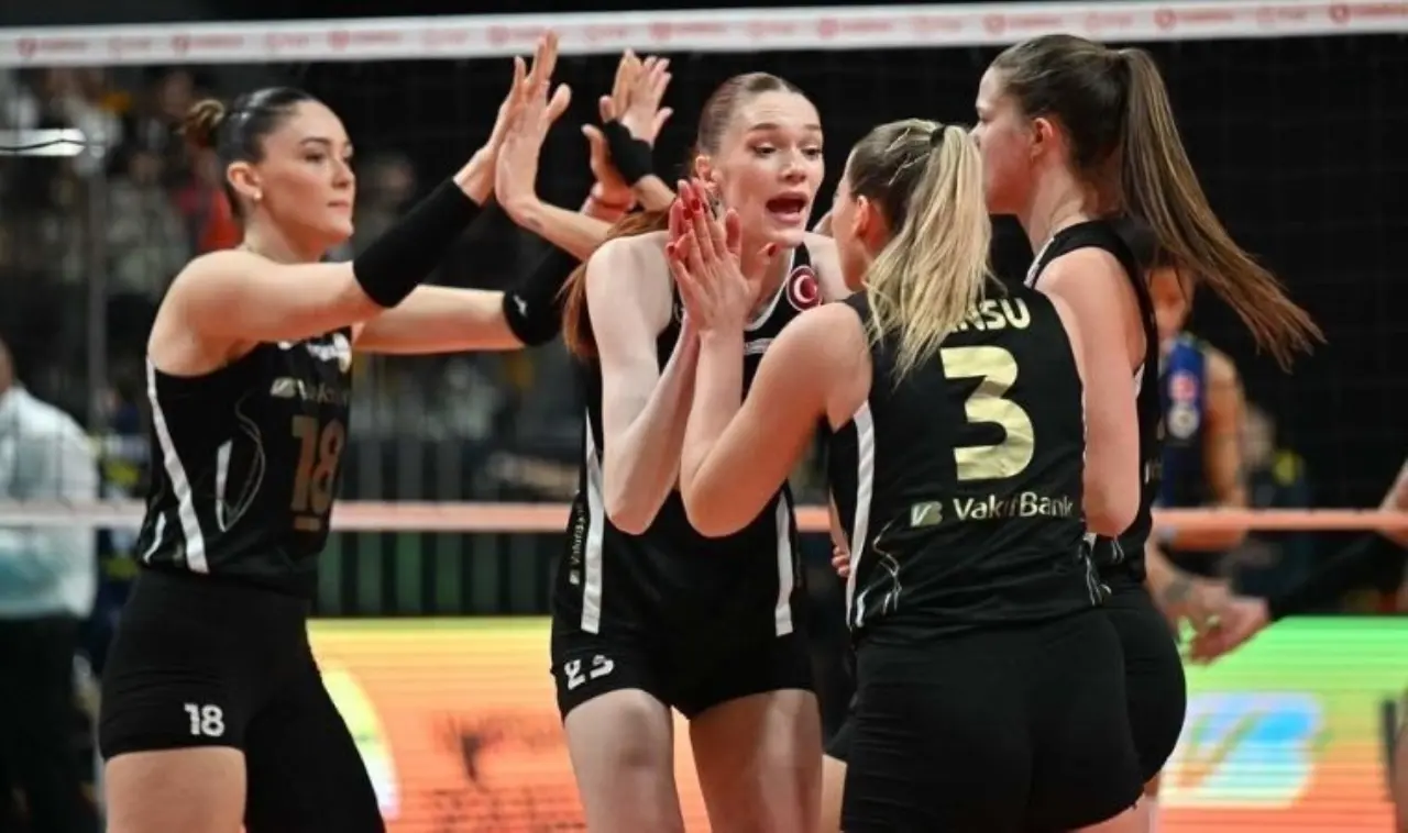VakıfBank’tan Final Serisine Güçlü Başlangıç: Fenerbahçe Medicana Direnemedi! 1