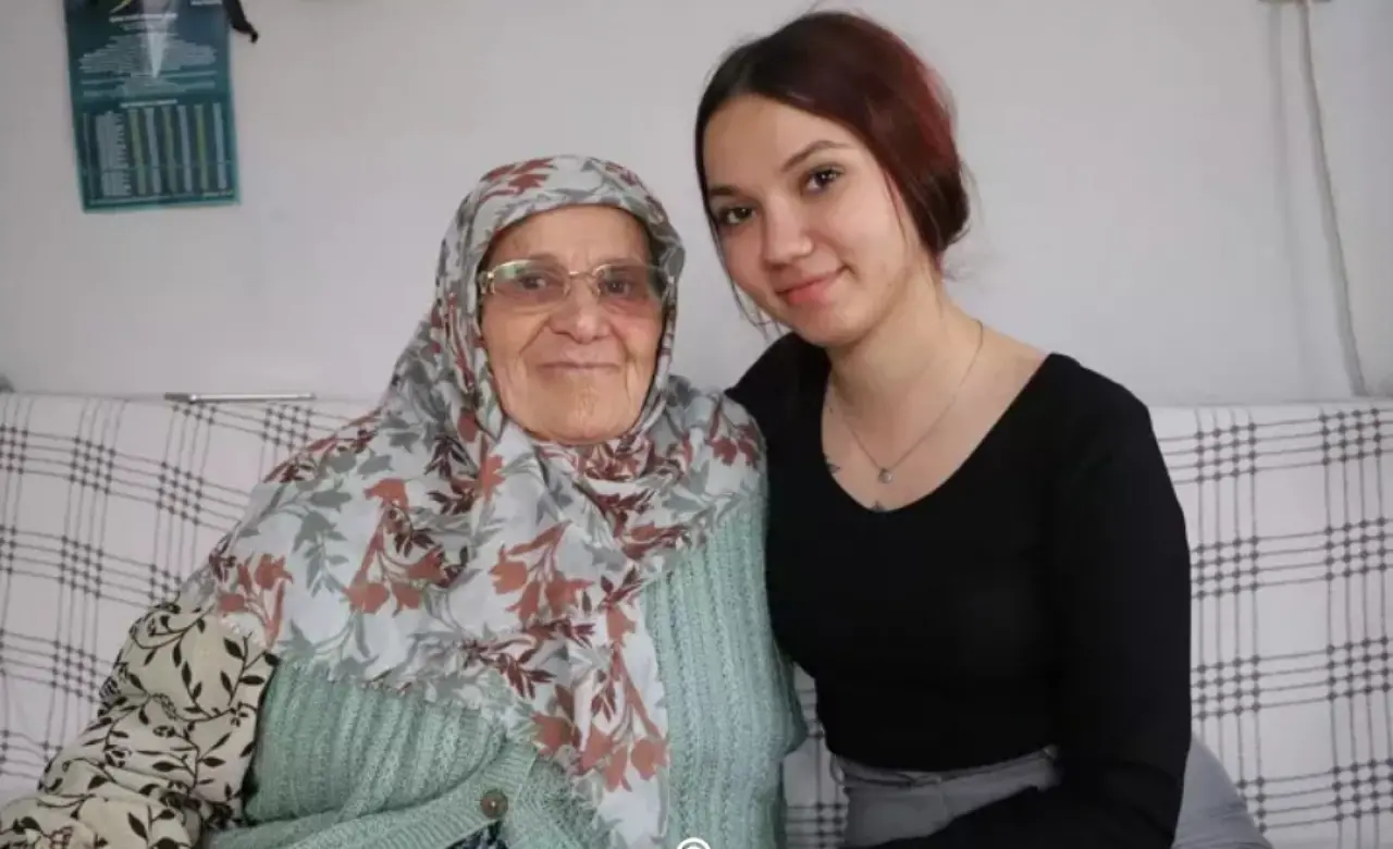 Terlik Silah Sayıldı: 80 Yaşındaki Asiye Nine Cezaevine Mi Girecek? 1