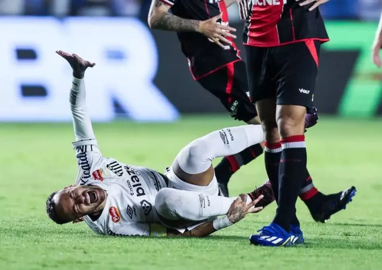 Neymar’dan Kötü Haber! Sahayı Ağlayarak Terk Etti, Sezonu Kapattı Mı? 2