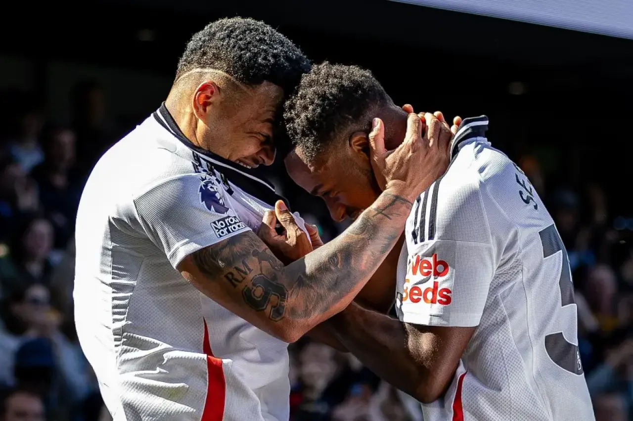 Fulham’dan Liverpool’a Şok: Deplasmanda İlk Yenilgi, Zirvede Tehlike Çanları 3