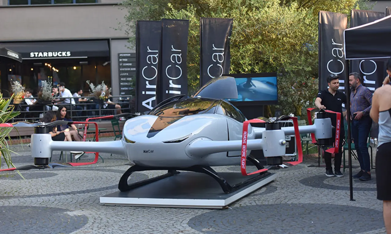 Elektrikli Uçan Araba AirCar’ın Menzili Ne Kadar? 1